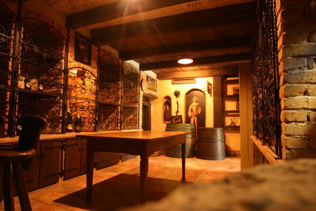 Villa Les With Hot Tub & Sauna Brezice Room photo